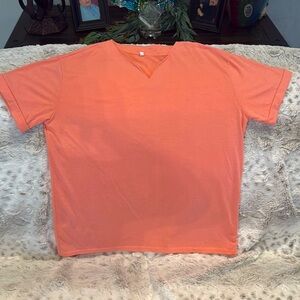 Men’s XL Casual Vee Neck Tee Shirt